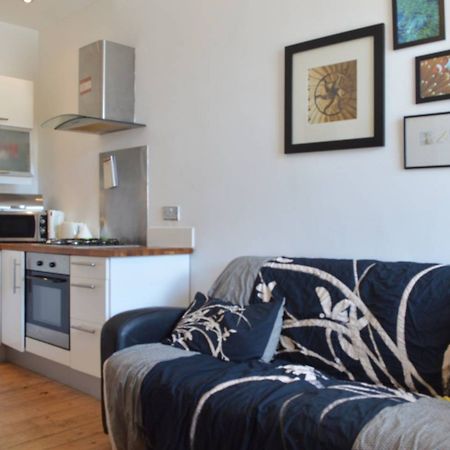 1 Bedroom Flat Near Murrayfield Stadium เอดินบะระ ภายนอก รูปภาพ